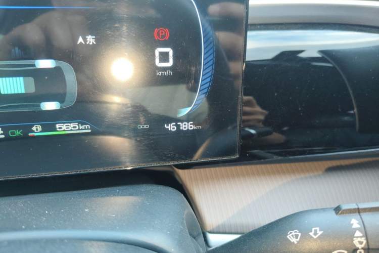Used BYD Song Pro New Energy 2023 Champion Edition DM-i 71KM Navigation Model Odometer Close Up