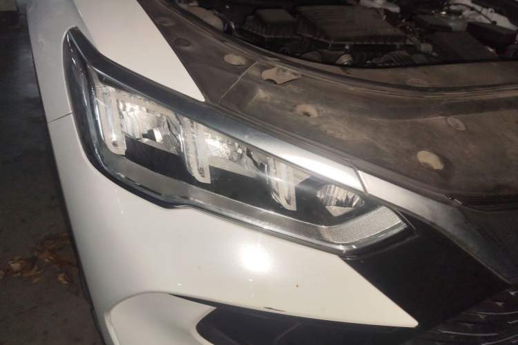 Used BYD Song Pro New Energy 2023 Champion Edition DM-i 110KM Excellence Model Right Front Headlight