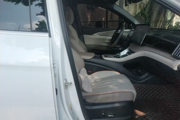 Used BYD Song Pro New Energy 2023 Champion Edition DM-i 110KM Excellence Model Right Front Seat