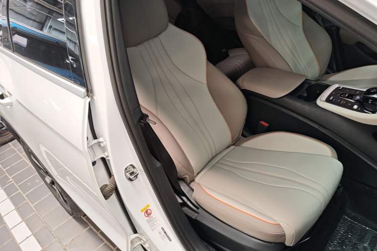 Used BYD Song Pro New Energy 2023 Champion Edition DM-i 71KM Navigation Model Right Front Seat