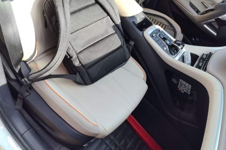Used BYD Song Pro New Energy 2023 Champion Edition DM-i 71KM Leading Model Right Front Seat