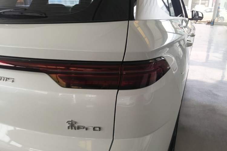 Used BYD Song Pro New Energy 2023 Champion Edition DM-i 71KM Navigation Model Right Rear Taillight