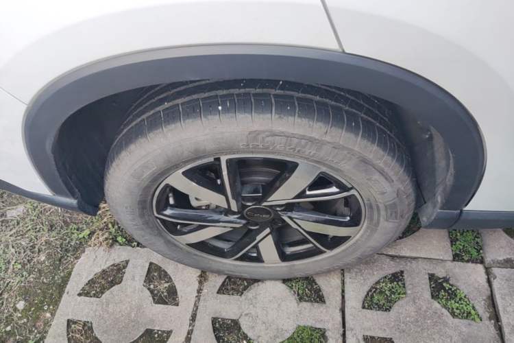Used BYD Song Pro New Energy 2023 Champion Edition DM-i 71KM Leading Model Right Rear Wheel Hub