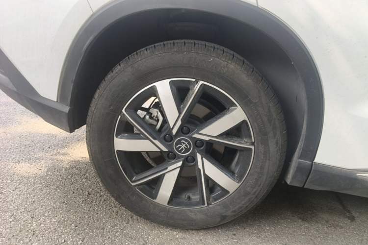 Used BYD Song Pro New Energy 2023 Champion Edition DM-i 110KM Beyond Model Right Rear Wheel Hub