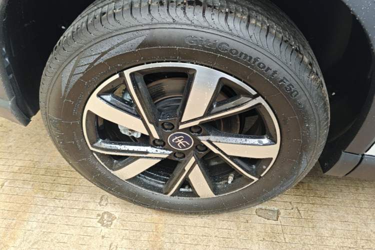 Used BYD Song Pro New Energy 2023 Champion Edition DM-i 71KM Navigation Model Right Rear Wheel Hub