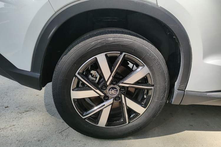 Used BYD Song Pro New Energy 2023 Champion Edition DM-i 71KM Beyond Model Right Rear Wheel Hub