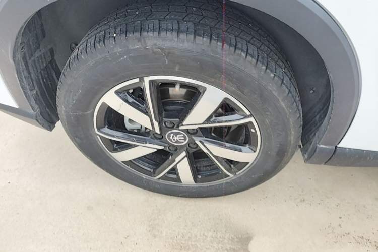Used BYD Song Pro New Energy 2023 Champion Edition DM-i 71KM Beyond Model Right Rear Wheel Hub
