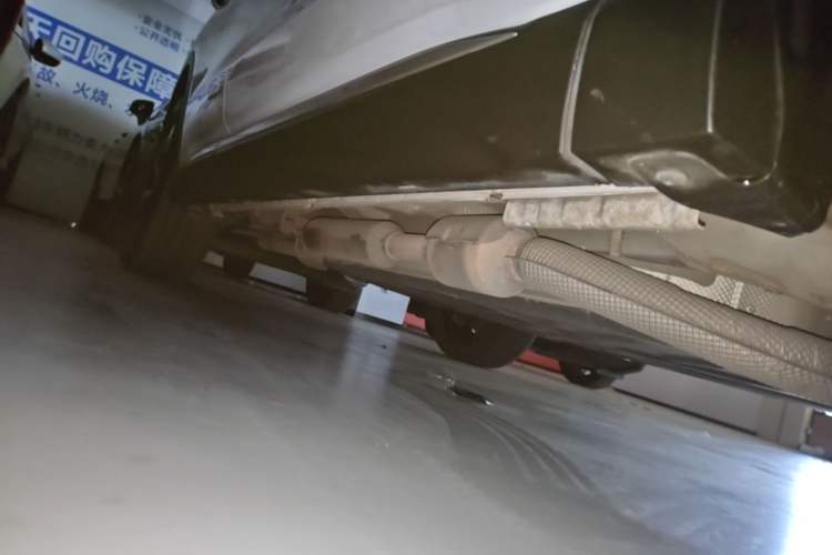 Used BYD Song Pro New Energy 2023 Champion Edition DM-i 110KM Excellence Model Right Side Sill