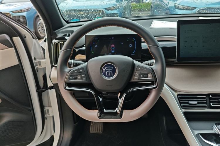 Used BYD Song Pro New Energy 2023 Champion Edition DM-i 71KM Navigation Model Steering Wheel