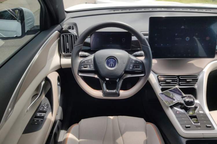 Used BYD Song Pro New Energy 2023 Champion Edition DM-i 110KM Excellence Model Steering Wheel