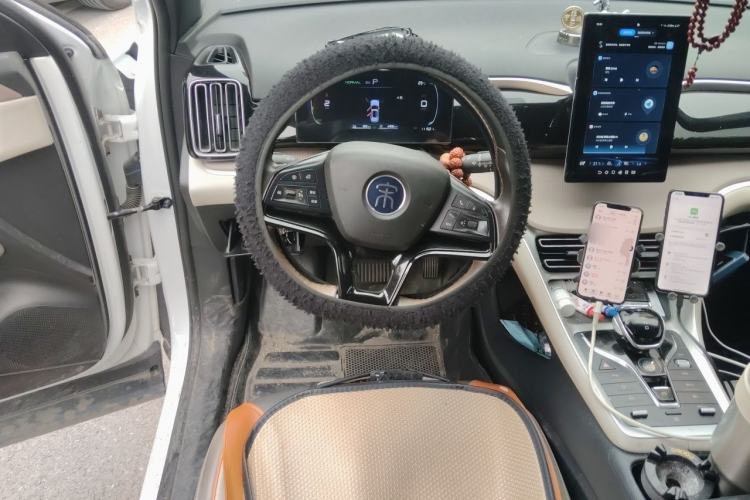 Used BYD Song Pro New Energy 2023 Champion Edition DM-i 71KM Navigation Model Steering Wheel