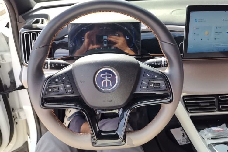 Used BYD Song Pro New Energy 2023 Champion Edition DM-i 71KM Leading Model Steering Wheel