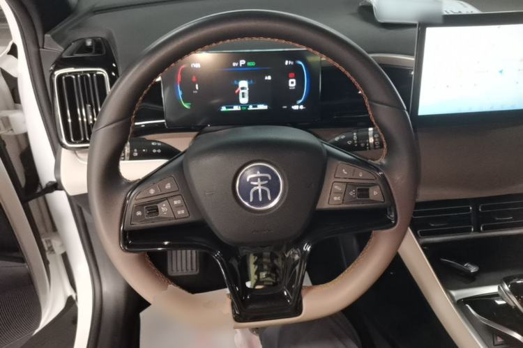 Used BYD Song Pro New Energy 2023 Champion Edition DM-i 71KM Leading Model Steering Wheel