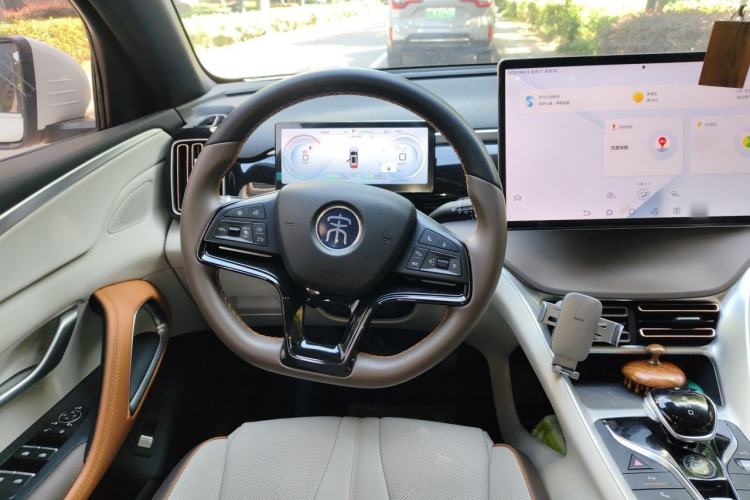 Used BYD Song Pro New Energy 2023 Champion Edition DM-i 110KM Excellence Model Steering Wheel