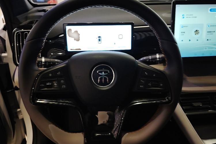 Used BYD Song Pro New Energy 2023 Champion Edition DM-i 110KM Beyond Model Steering Wheel