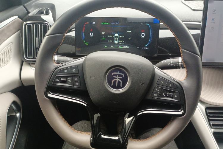 Used BYD Song Pro New Energy 2023 Champion Edition DM-i 71KM Beyond Model Steering Wheel