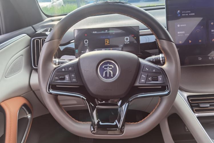Used BYD Song Pro New Energy 2023 Champion Edition DM-i 110KM Excellence Model Steering Wheel