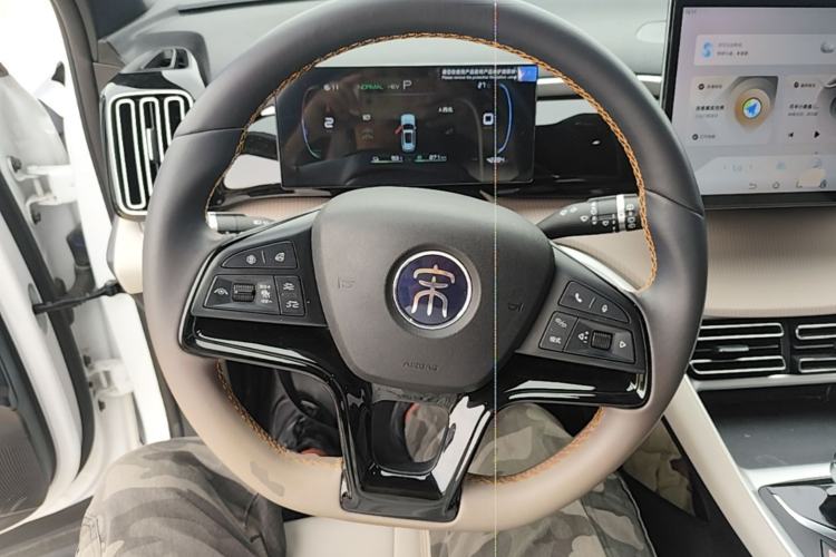 Used BYD Song Pro New Energy 2023 Champion Edition DM-i 71KM Beyond Model Steering Wheel