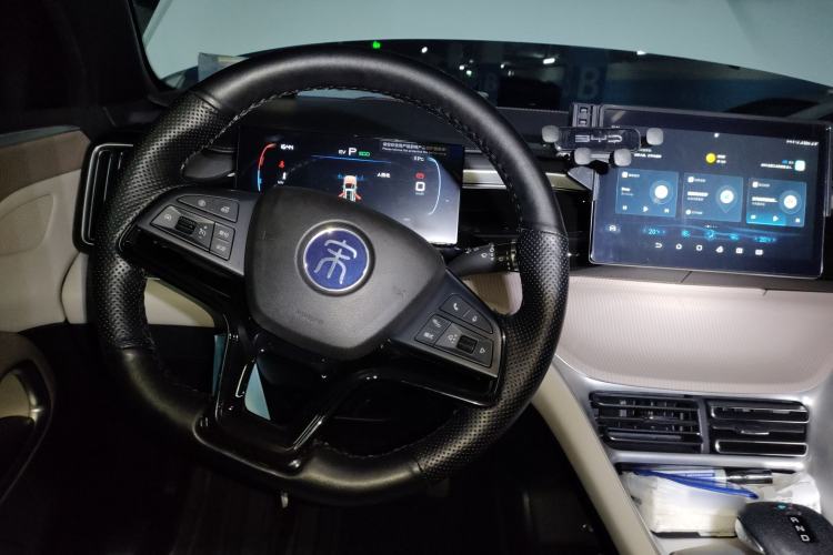 Used BYD Song Pro New Energy 2023 Champion Edition DM-i 71KM Leading Model Steering Wheel