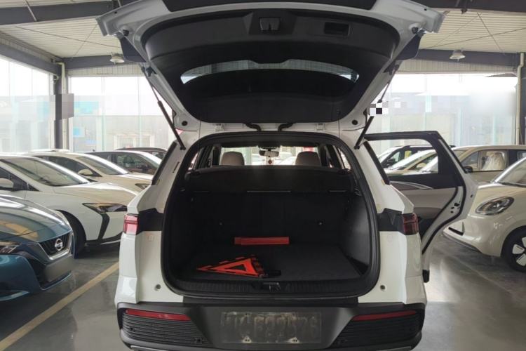 Used BYD Song Pro New Energy 2023 Champion Edition DM-i 71KM Navigation Model Trunk