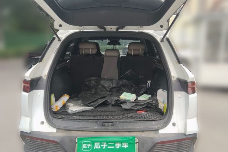 Used BYD Song Pro New Energy 2023 Champion Edition DM-i 71KM Navigation Model Trunk