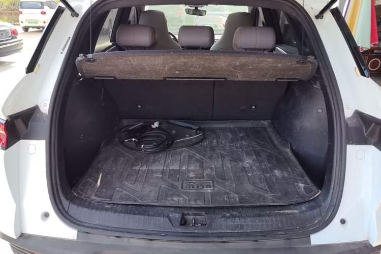 Used BYD Song Pro New Energy 2023 Champion Edition DM-i 71KM Leading Model Trunk
