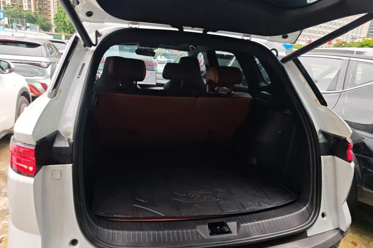 Used BYD Song Pro New Energy 2023 Champion Edition DM-i 110KM Beyond Model Trunk