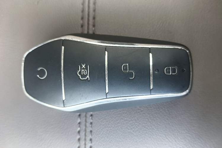 Used BYD Song Pro New Energy 2023 Champion Edition DM-i 110KM Beyond Model Vehicle Key