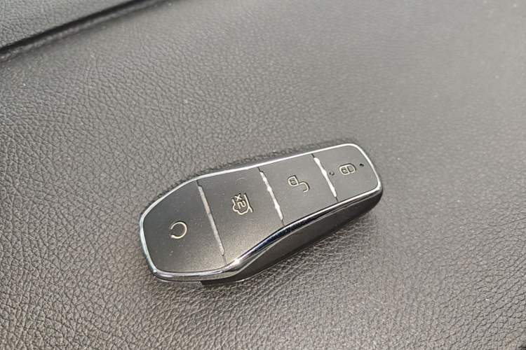 Used BYD Song Pro New Energy 2023 Champion Edition DM-i 110KM Excellence Model Vehicle Key