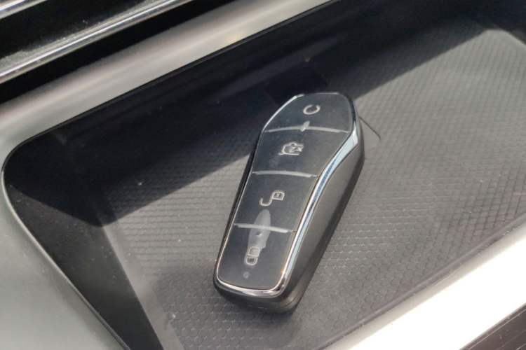 Used BYD Song Pro New Energy 2023 Champion Edition DM-i 110KM Excellence Model Vehicle Key