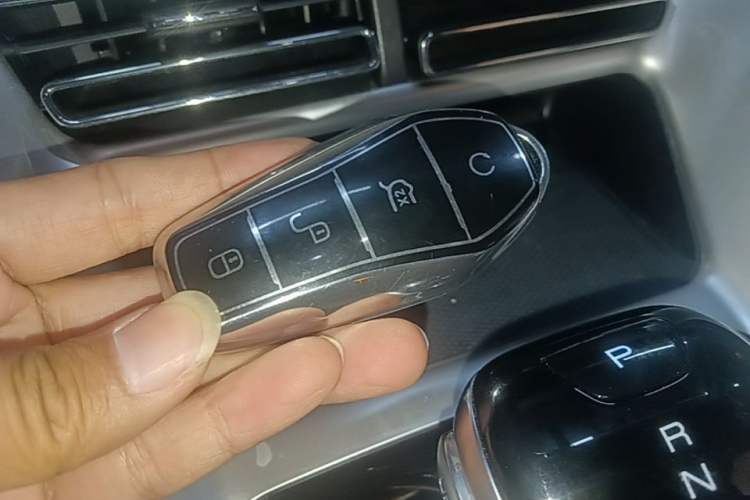 Used BYD Song Pro New Energy 2023 Champion Edition DM-i 71KM Leading Model Vehicle Key