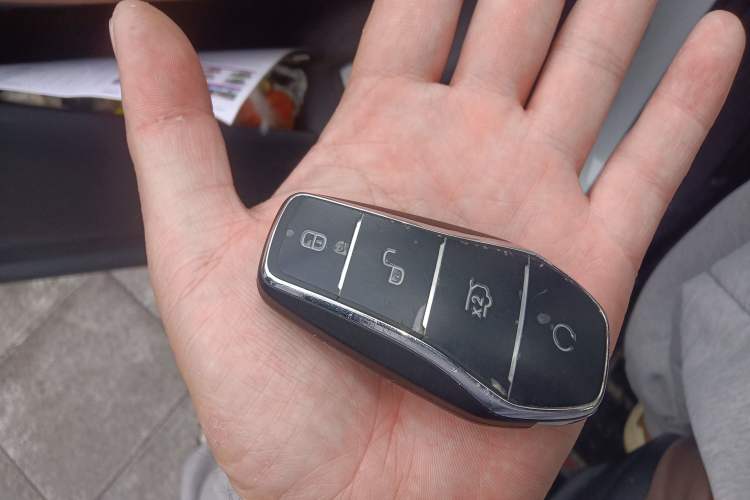 Used BYD Song Pro New Energy 2023 Champion Edition DM-i 110KM Excellence Model Vehicle Key