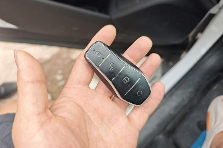 Used BYD Song Pro New Energy 2023 Champion Edition DM-i 110KM Beyond Model Vehicle Key