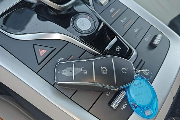 Used BYD Song Pro New Energy 2023 Champion Edition DM-i 71KM Navigation Model Vehicle Key