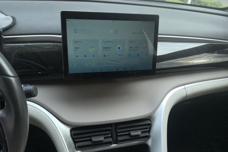 Used BYD Song Pro New Energy 2024 HONOR Edition DM-i 71KM Navigation Model Audio And AC Panel