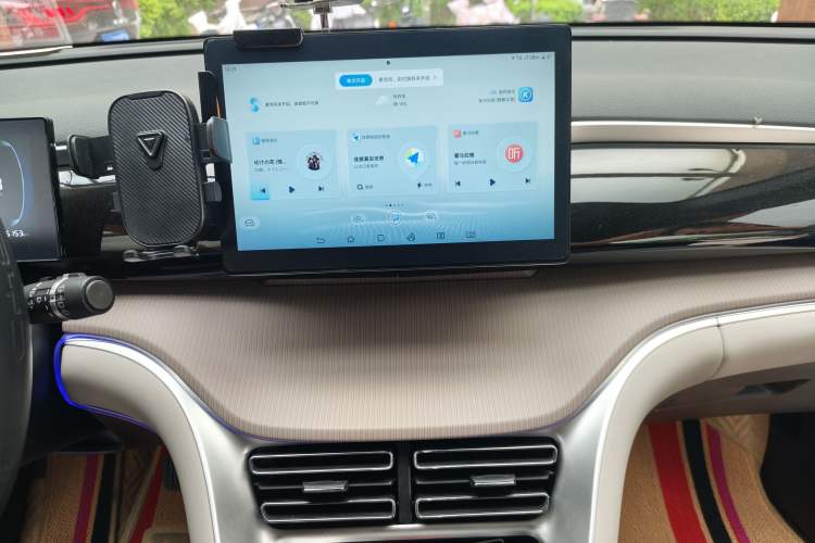 Used BYD Song Pro New Energy 2024 HONOR Edition DM-i 71KM Leading Model Audio And AC Panel