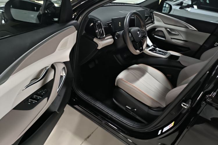 Used BYD Song Pro New Energy 2024 HONOR Edition DM-i 71KM Leading Model Driver Seat
