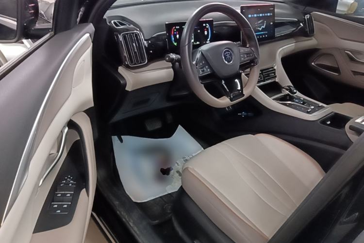 Used BYD Song Pro New Energy 2024 HONOR Edition DM-i 71KM Navigation Model Driver Seat