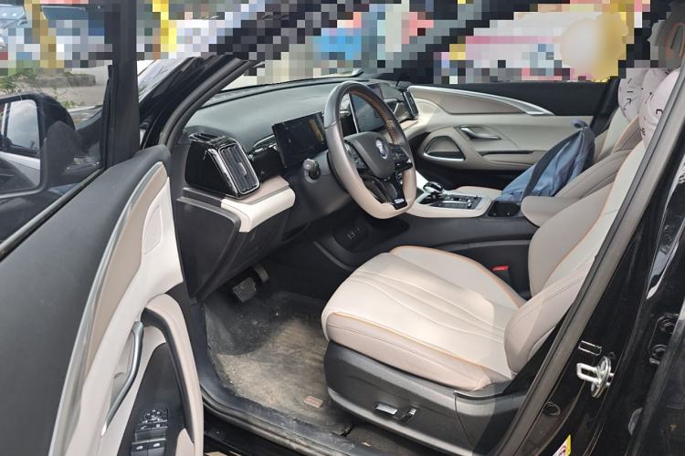 Used BYD Song Pro New Energy 2024 HONOR Edition DM-i 71KM Navigation Model Driver Seat
