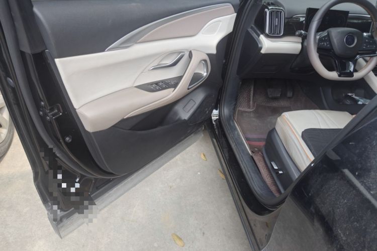 Used BYD Song Pro New Energy 2024 HONOR Edition DM-i 110KM Beyond Model Driver Seat