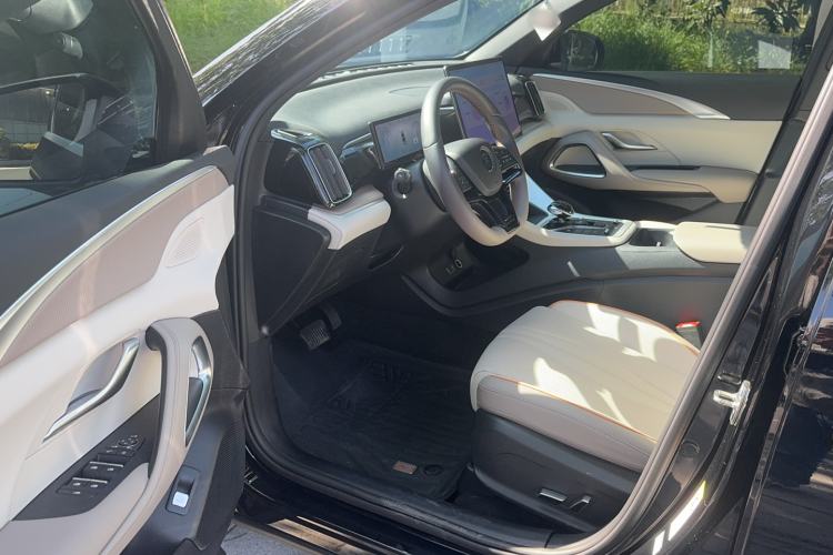 Used BYD Song Pro New Energy 2024 HONOR Edition DM-i 110KM Excellence Model Driver Seat
