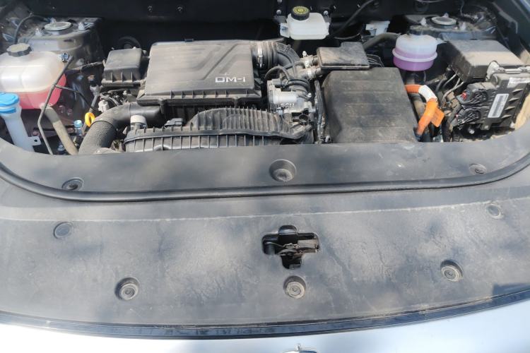 Used BYD Song Pro New Energy 2024 HONOR Edition DM-i 110KM Excellence Model Engine Bay