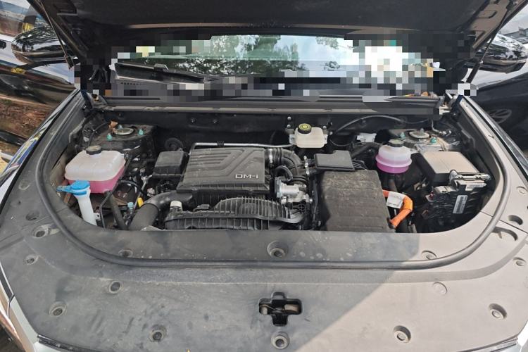 Used BYD Song Pro New Energy 2024 HONOR Edition DM-i 71KM Navigation Model Engine Bay