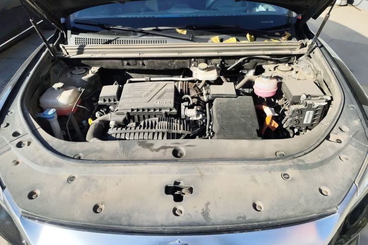 Used BYD Song Pro New Energy 2024 HONOR Edition DM-i 110KM Excellence Model Engine Bay