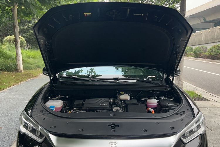 Used BYD Song Pro New Energy 2024 HONOR Edition DM-i 110KM Excellence Model Engine Bay