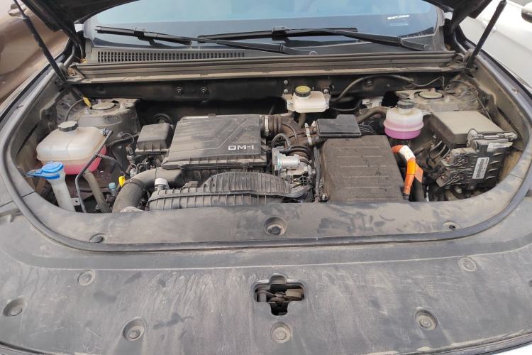 Used BYD Song Pro New Energy 2024 HONOR Edition DM-i 110KM Beyond Model Engine Bay