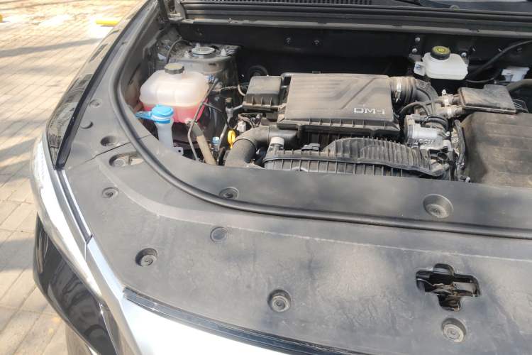 Used BYD Song Pro New Energy 2024 HONOR Edition DM-i 110KM Excellence Model Engine Bay Right