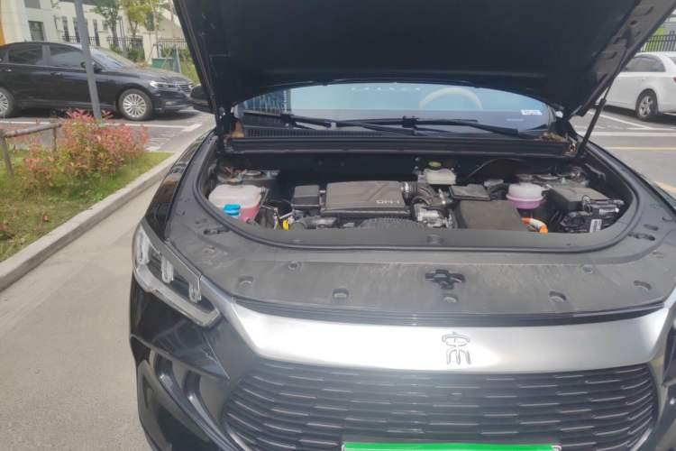 Used BYD Song Pro New Energy 2024 HONOR Edition DM-i 110KM Excellence Model Engine Bay Right