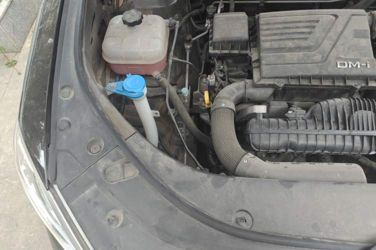 Used BYD Song Pro New Energy 2024 HONOR Edition DM-i 110KM Beyond Model Engine Bay Right
