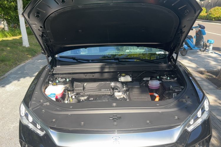 Used BYD Song Pro New Energy 2024 HONOR Edition DM-i 110KM Excellence Model Engine Bay